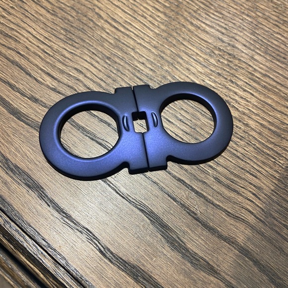 Authentic Salvatore Ferragamo men’s belt - Picture 4 of 8